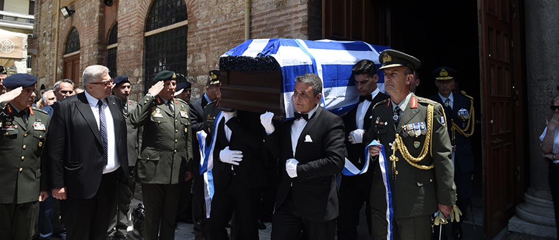 Κωσταράκος: Με τιμές η κηδεία του πρώην αρχηγού ΓΕΕΘΑ tinyurl.com/4bscx3hr #ant1news