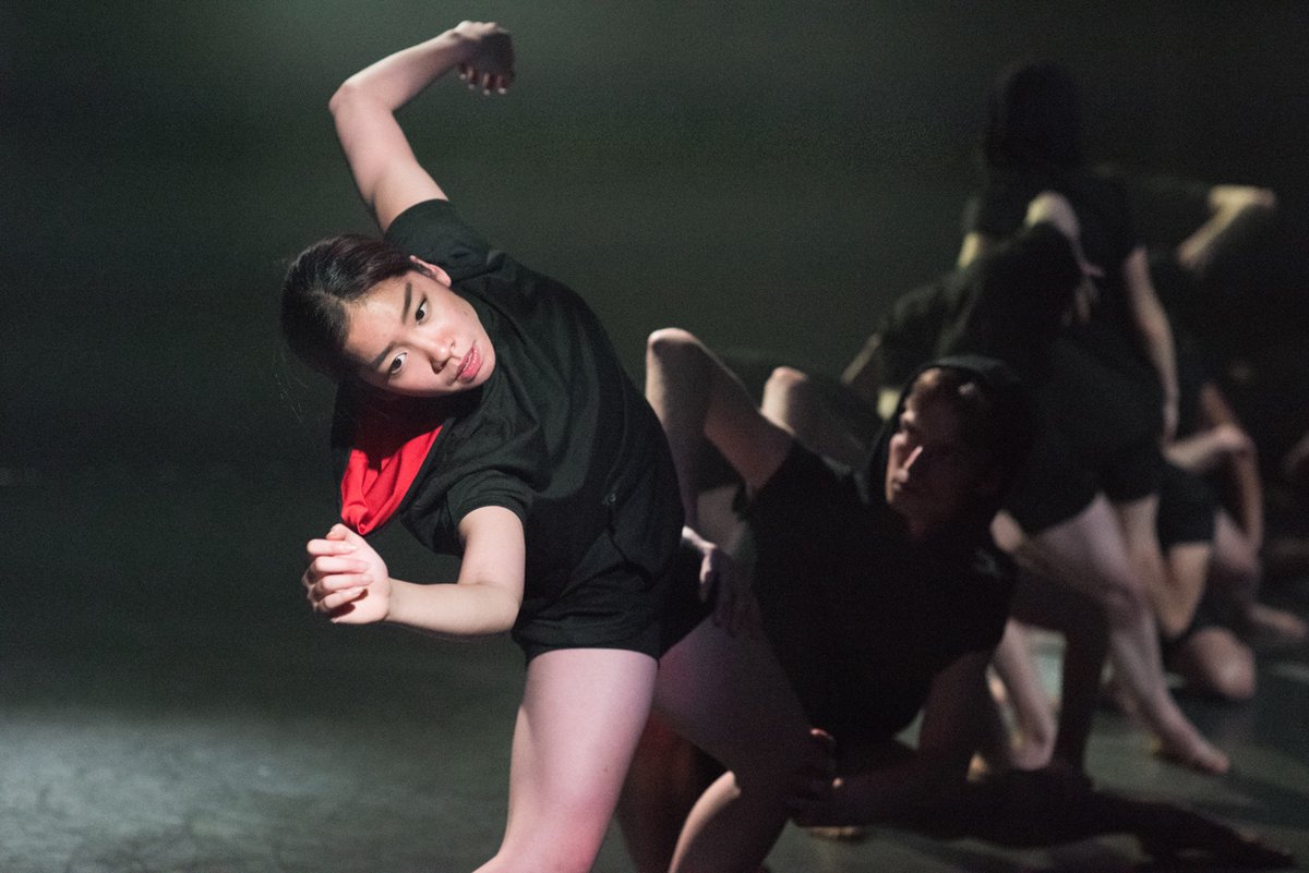 We're delighted to return to <a href="/PointEastleigh/">The Point</a> next week to showcase our 22/23 commissioned choreography, before the Royal Opera House later this month. Joined by guests@HYDCdance purchase get your tickets now: tinyurl.com/RambertThePoint 

📷 Chris Nash MBE