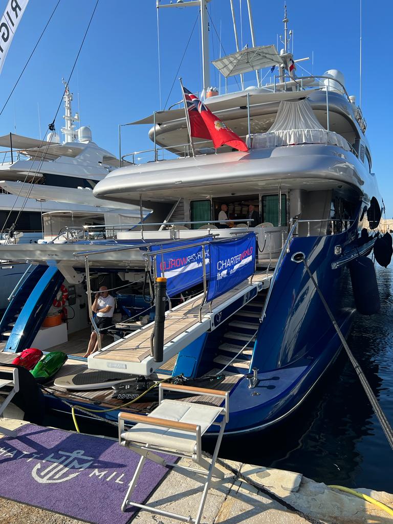 CharterWorld's tweet photo. 46M #superyacht HATT MILL in Nice 😍
⚓ 12 guests
⚓ 9 crew
⚓ Western Mediterranean in summer
⚓ Caribbean in winter
#yachtcharter #charterworld #yacht #yachts #boatlife #luxury #luxurytravel #jetset #uhnwi #hnwi #boatlife #yachting #visitnice #visitfrance #frenchriviera https://t.co/DZNJERBcPM