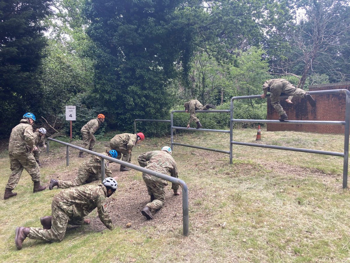 #CCFBasic 23/01 off to a good start, with adventures on the obstacle course! #renovateanimos @ccf_cadets @armycadetsuk #goingfurther #toinspiretoachieve
