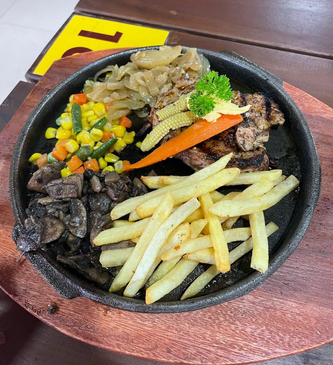 ANAK KOS MERAPAT!!

Besok kamis gausah pusing cari makan buat malem, mendingan ikut MAKAN GRATIS
di "STEAK TENDA"

Hari : Kamis, 8 Juni 2023
Jam : 16.00 WIB
Lokasi : Kota Malang
maps.app.goo.gl/mE6eXNH9MF1jVb…

Syarat : RT + Reply "GAS"
Nanti <a href="/penjahat_gunung/">Penjahat Gunung</a> yg DM vouchernya!
