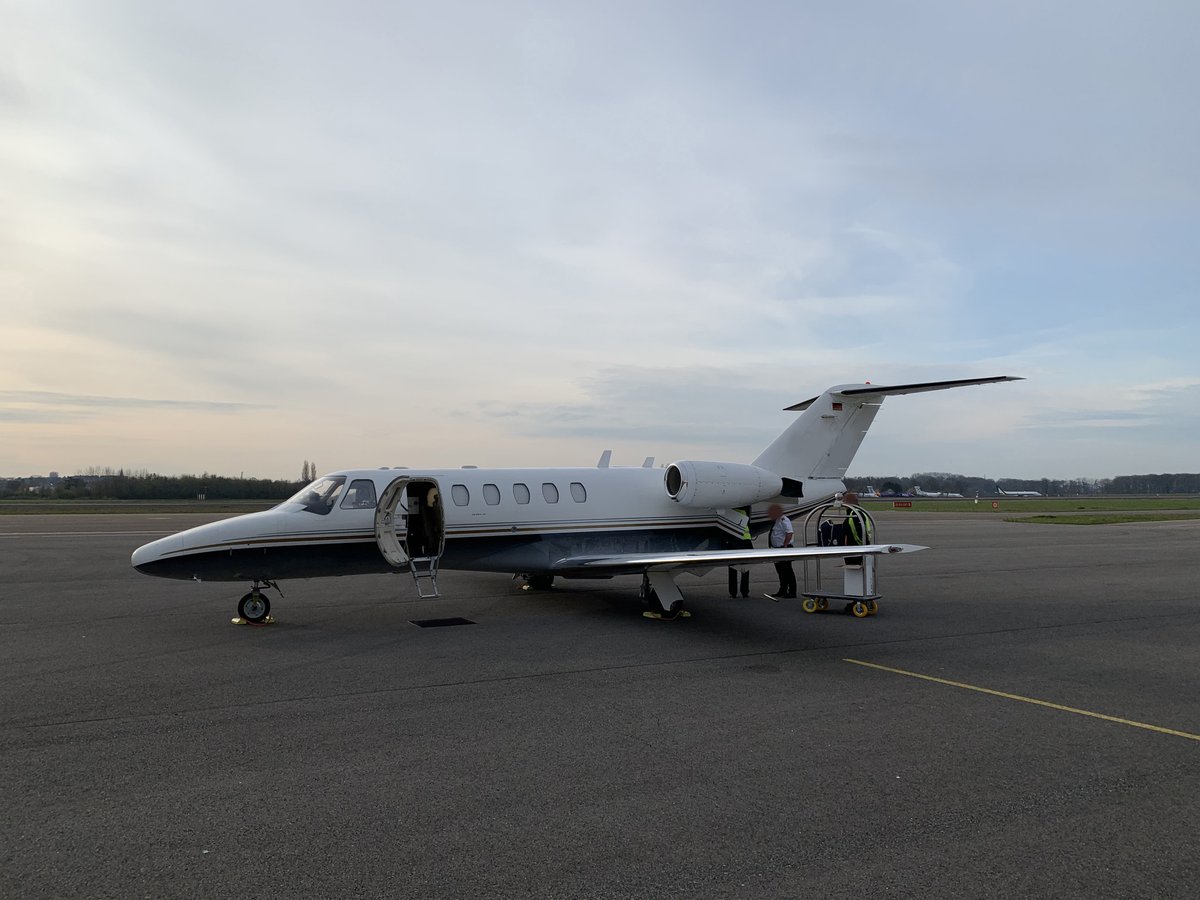 Preparing this Citation CJ2 for a new holiday flight📷! #privejet #privevliegtuig #privatejet #privatejets #businessjets #privatejetcharter #privateaviation #flyprivate #jetlife #privatejetlife #luxury #luxurylife #luxurylifestyle #luxurytravel #viptravel #travelinstyle