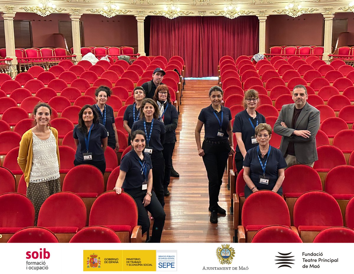 ℹ️ A partir d'avui, el Teatre Principal acull un dels punts d’informació turística de la ciutat, que és atès per l’alumnat-treballador del projecte SOIB 30 Formació i Ocupació BRISTOL IV, de l’Ajuntament de Maó.

#ajuntamentmaó #maó #turisme #puntinformació #projecteBristol #soib