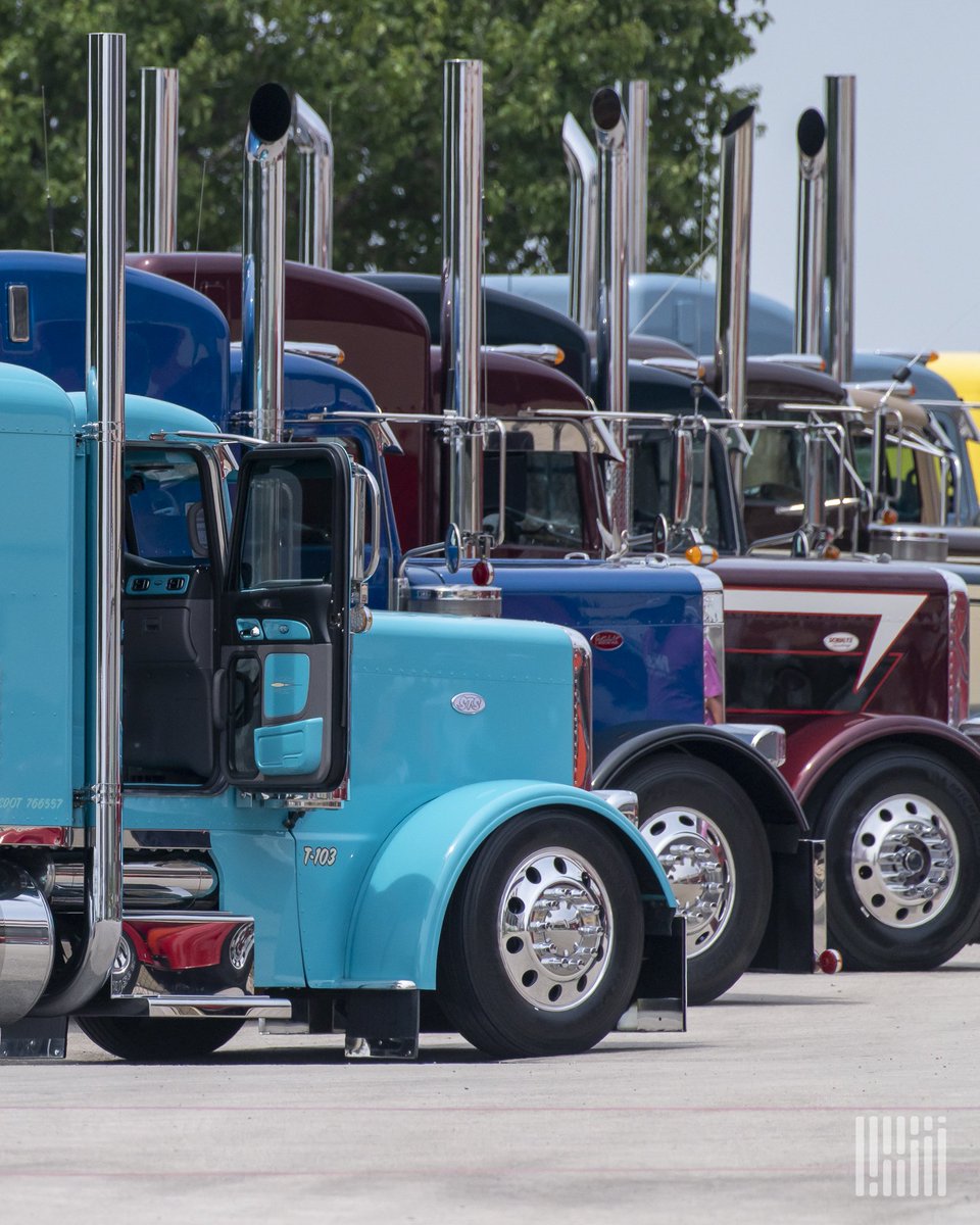 Stacked Peterbilt's, all Peterbilt truck show, Dallas Motor Speedway.

#Peterbilt #truck #trucklife #trucks #trucksofinstagram #truckspotting #truckphotography #trucking #truckinglife #diesel #dieseltrucks #semitruck #Freightwaves