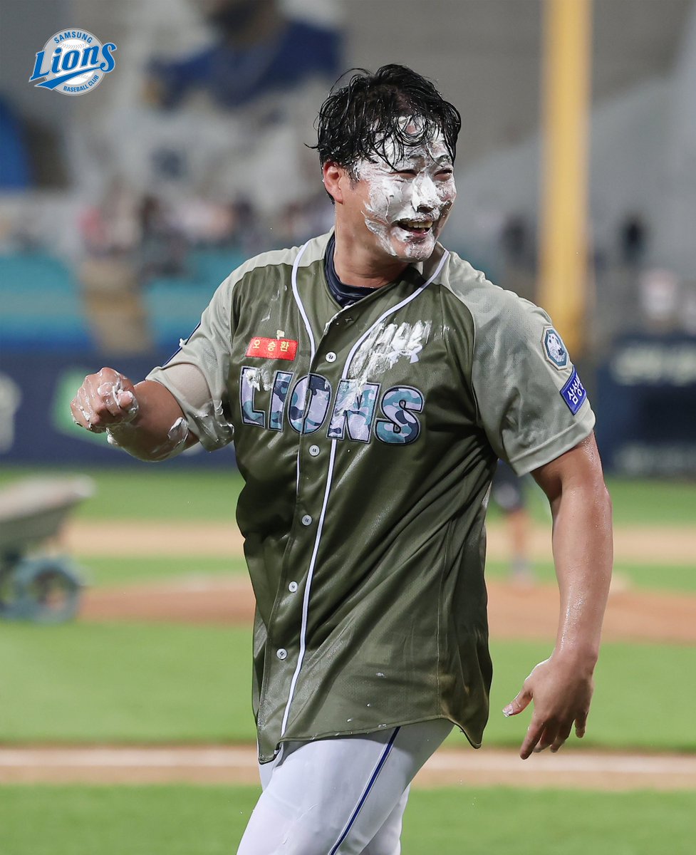 twittlions's tweet photo. 🎉라팍은 지금 대축제🎉
대장님의 한미일 통산 500세이브의 현장으로 여러분을 초대합니다❗
#FullSizeLIONS https://t.co/MHVrz9mAzx