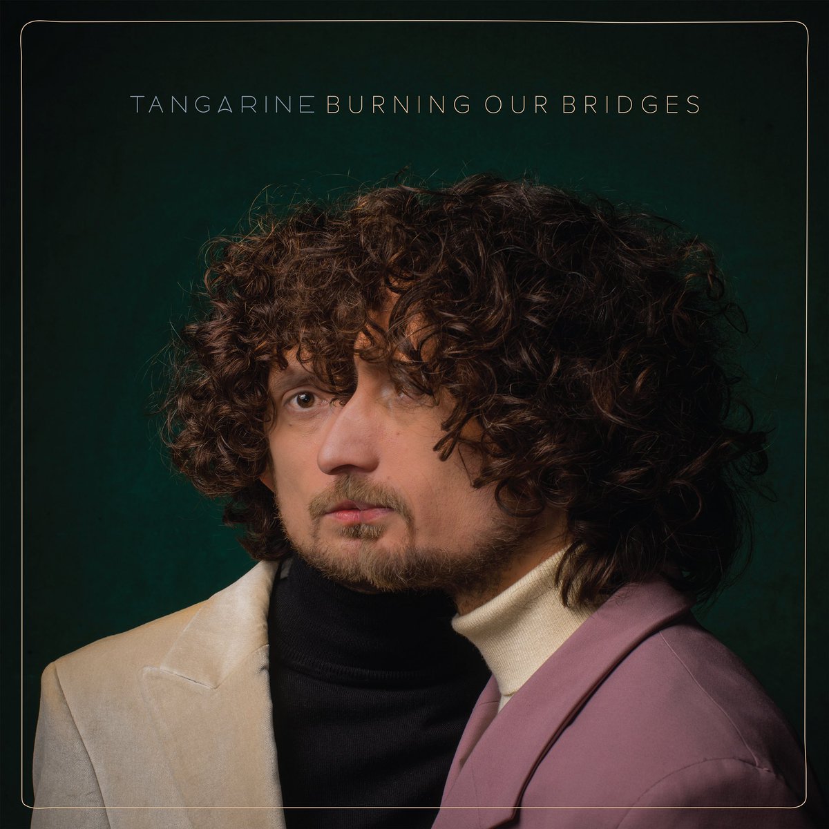 TangarineNL's tweet image. Nog maar 3 weken en dan komt ons album ‘Blank Cassette’ uit! Richting de release brengen we als count down elke vrijdag een liedje uit van het album. Aanstaande vrijdag is dit ‘Burning Our Bridges’. Volg ons op Spotify zodat je de eerste bent die ‘m hoort!