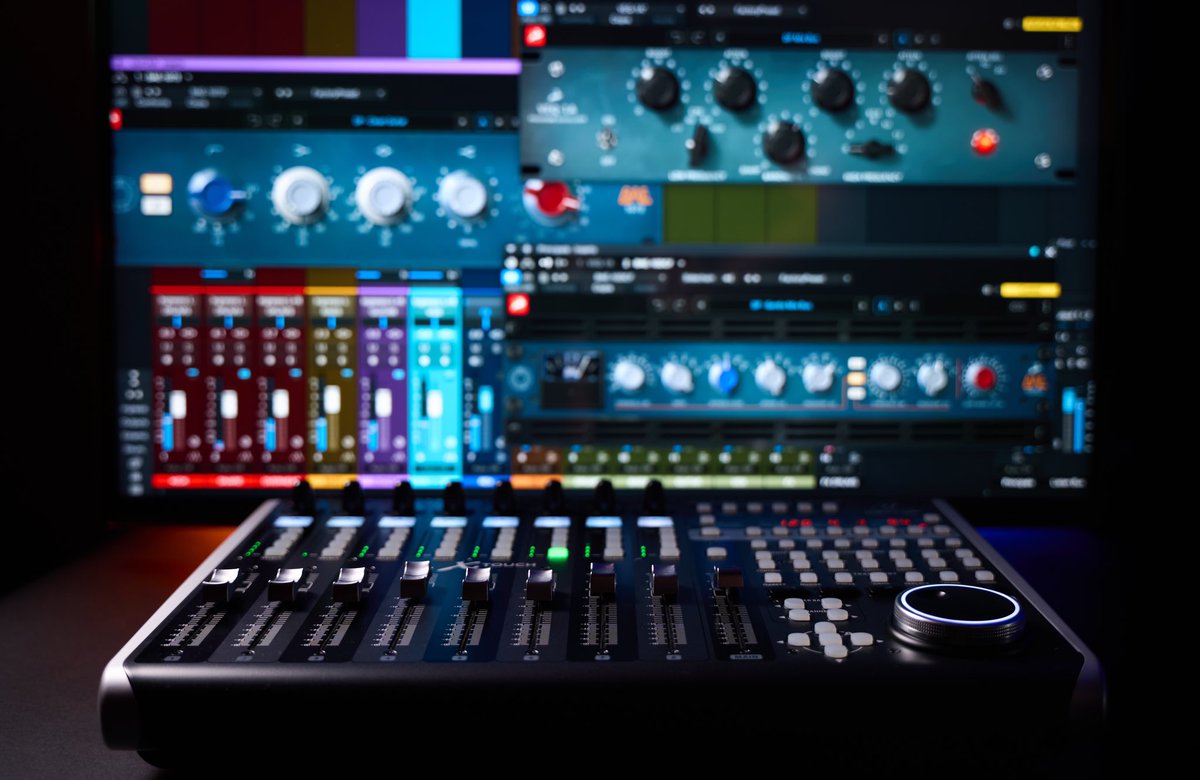 DavidePuxeddu's tweet image. Hey friends, 
I just tested  new &quot;Native&quot; plugins from @AntelopeAudio ! 

They are amazing!

In addition to the excellent sound they are incredible in terms of CPU resources! 🔥🔥🔥

So see you on June 13th :) 
🚀🚀🚀
#antelopeaudio #nativefx #synergycorenative #plugins #mix