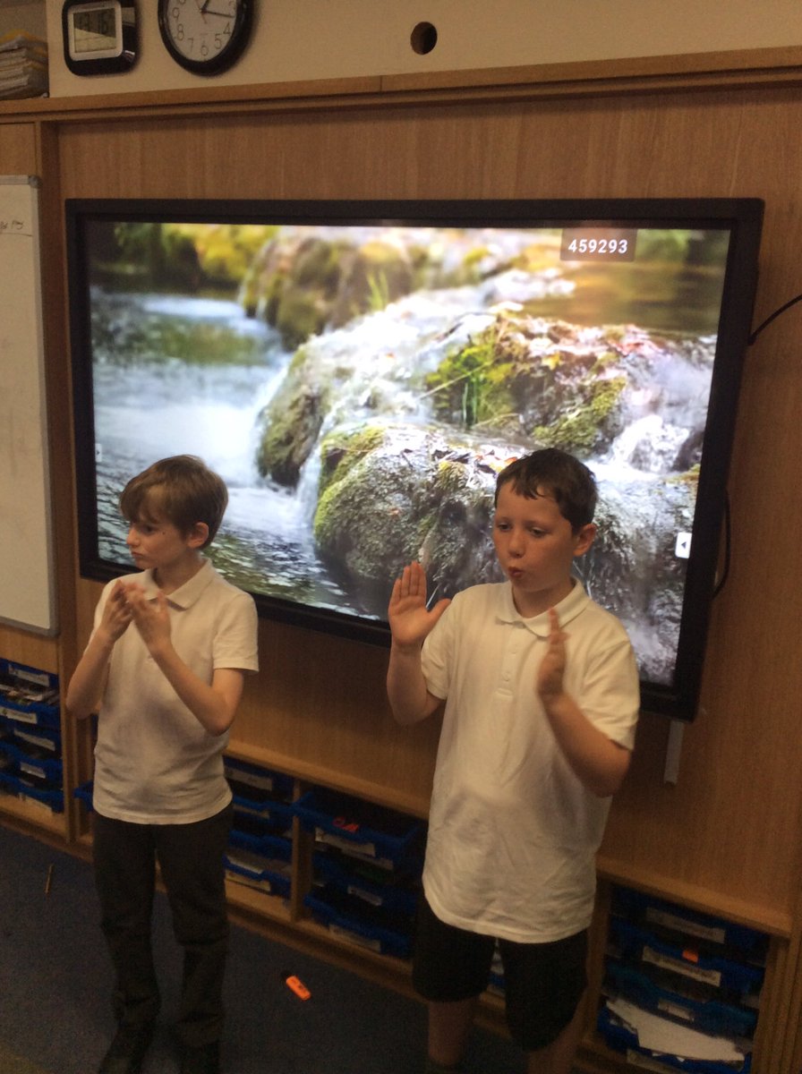 GSPSRussia's tweet photo. @GwladysStPrim @GSPSRussia 

Children starting the afternoon with some mindfulness, to prepare for learning. #mindfullness https://t.co/8HclLJyIBp