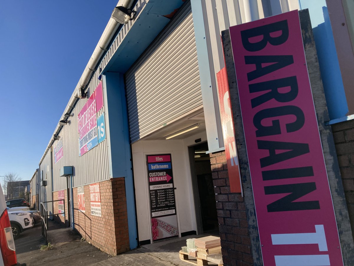 Re-available - commercial trade counter unit of 2,902 sq ft on Pant Industrial Estate in Merthyr Tydfil  TO LET #merthyrtydfil