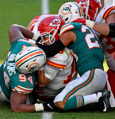 TICKETVERKAUF FÜR DIE NFL FRANKFURT GAMES 2023 STARTET AM 27. JUNI , Foto: Miami Dolphins vs. Kansas City Chiefs  2020   amfoo.de/news/tickets-f… 
#nfltickets #nflgermany #nflfrankfurt #miamidolphins #kansascitychiefs #newenglandpatriots #indianapoliscolts