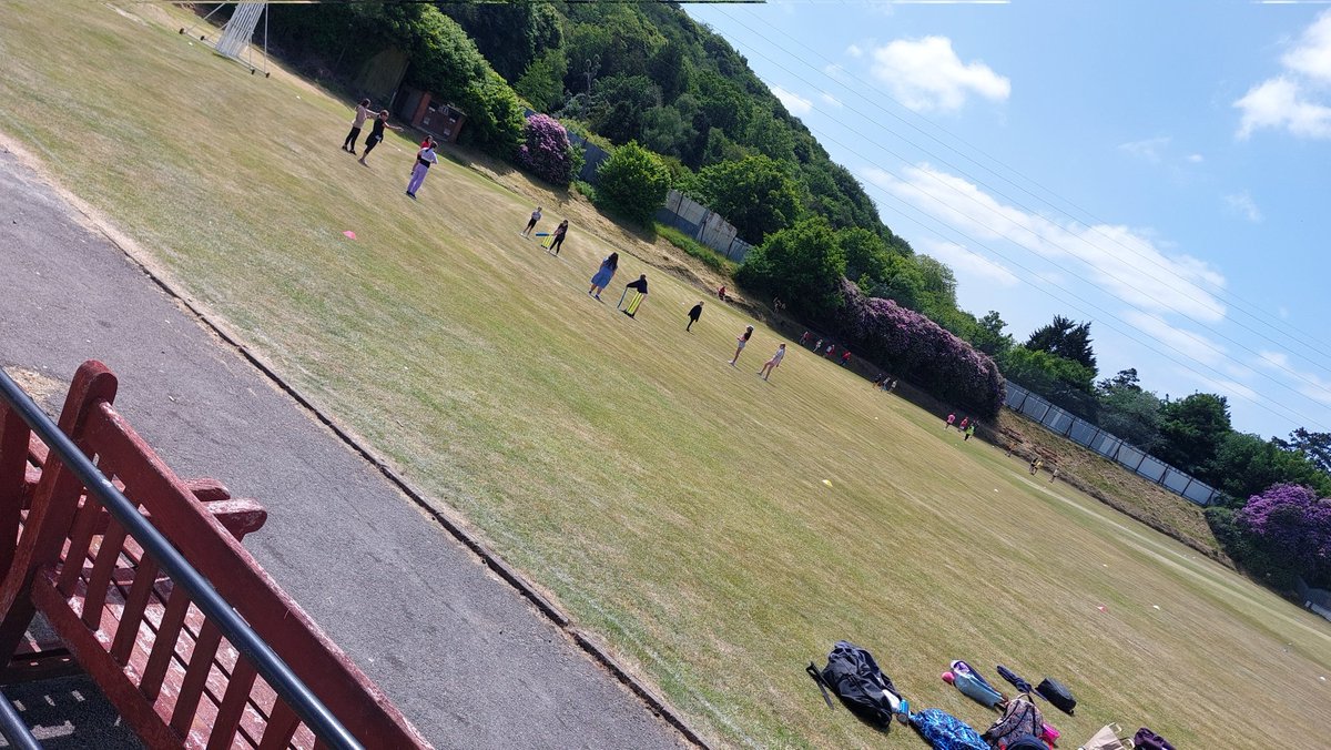 EvsCommCoach's tweet image. A fantastic day of Dynamos Countdown Cricket @BritonFerrySteelCC 🏏 😀 😎 😊 Over 100 young cricketers enjoying the ☀️ the 🏏 and a great environment @Chance2Shine @CricketWales #Wakit #Fun4All👤 😎