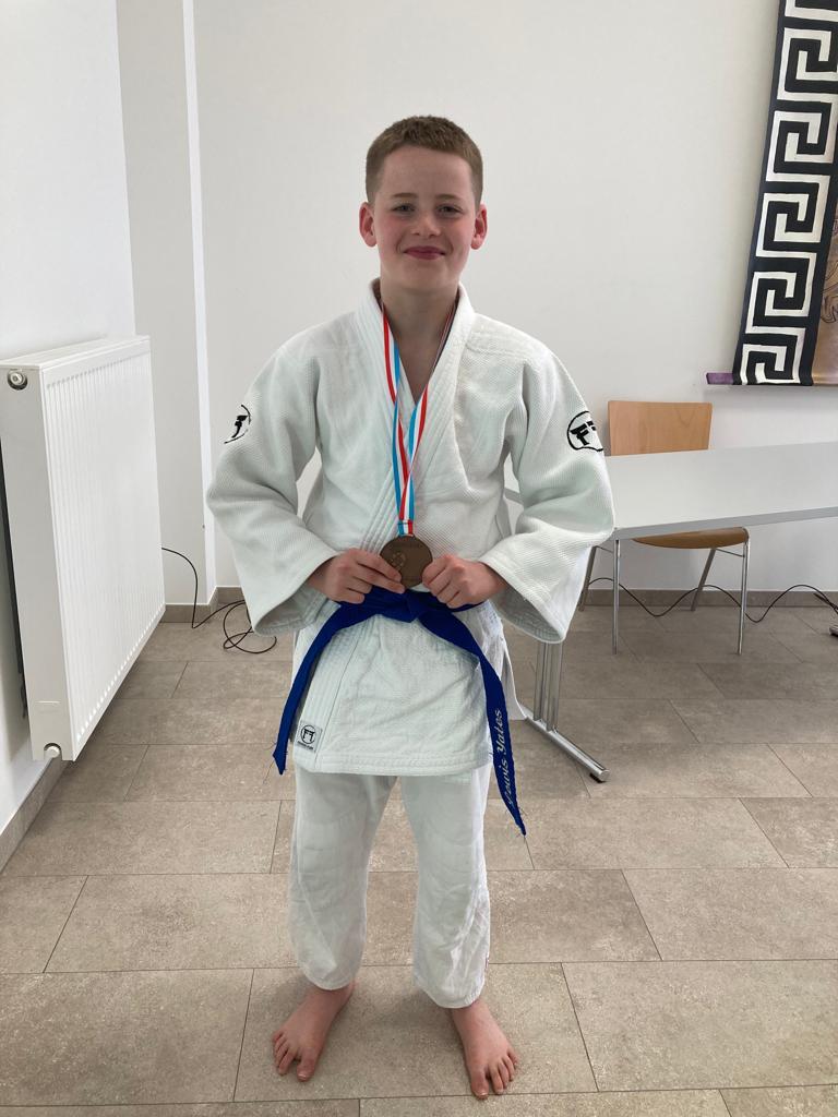 Inverkeithing HS PE tweet media