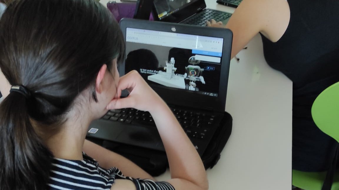CCiTUBDivulga's tweet photo. Finalitzem la jornada d'avui, demà seguim amb @EscolaVirolai 🔬🌍

Moltes gràcies a alumnat i professorat per acollir-nos!

#CSL_ODS @FECYT_Ciencia #ODS https://t.co/QLNbMaXRz3