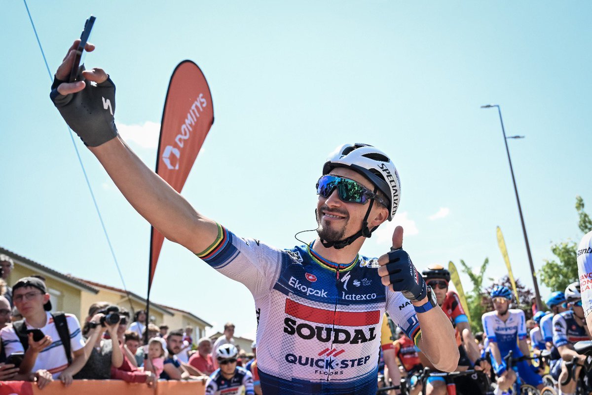 Soudal QuickStep Pro Cycling Team on Twitter "Prerace selfie for