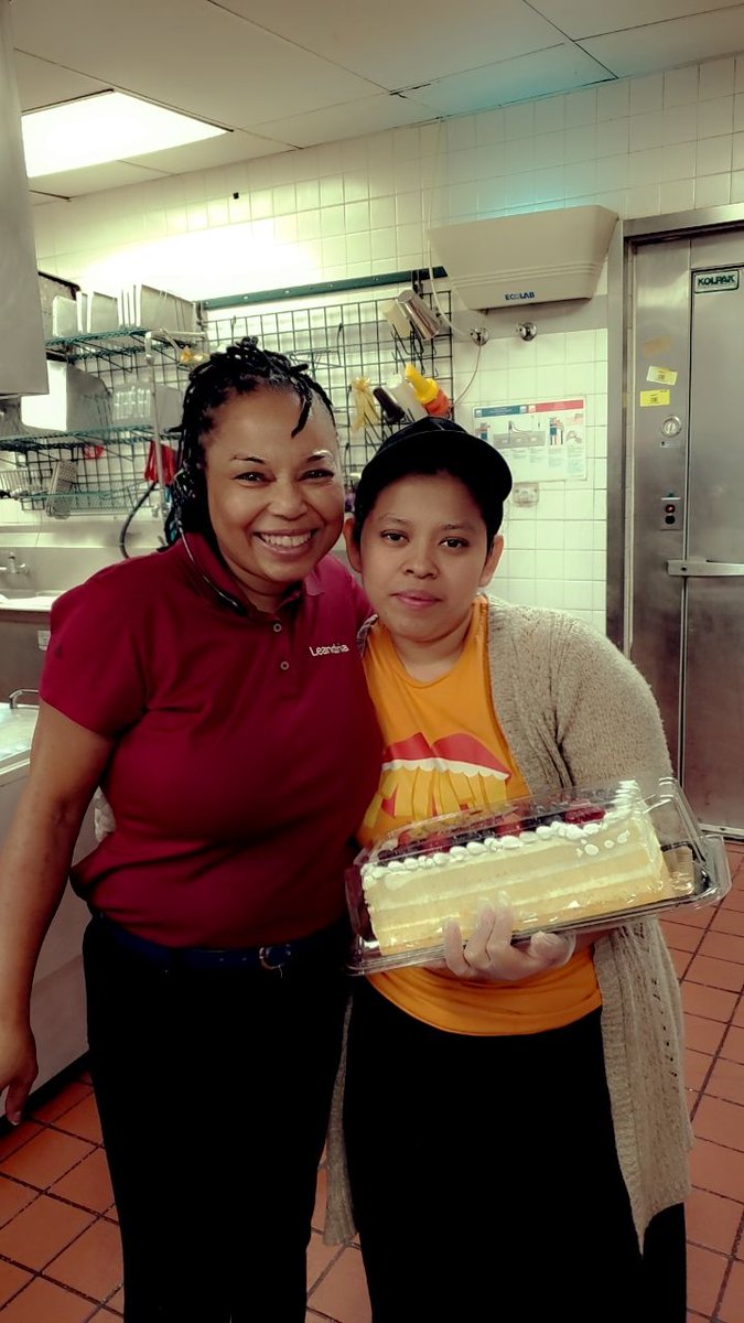 sassyred10's tweet photo. @gpshospitality help wish Vivian a happy birthday.. https://t.co/v5j7TW6wiw