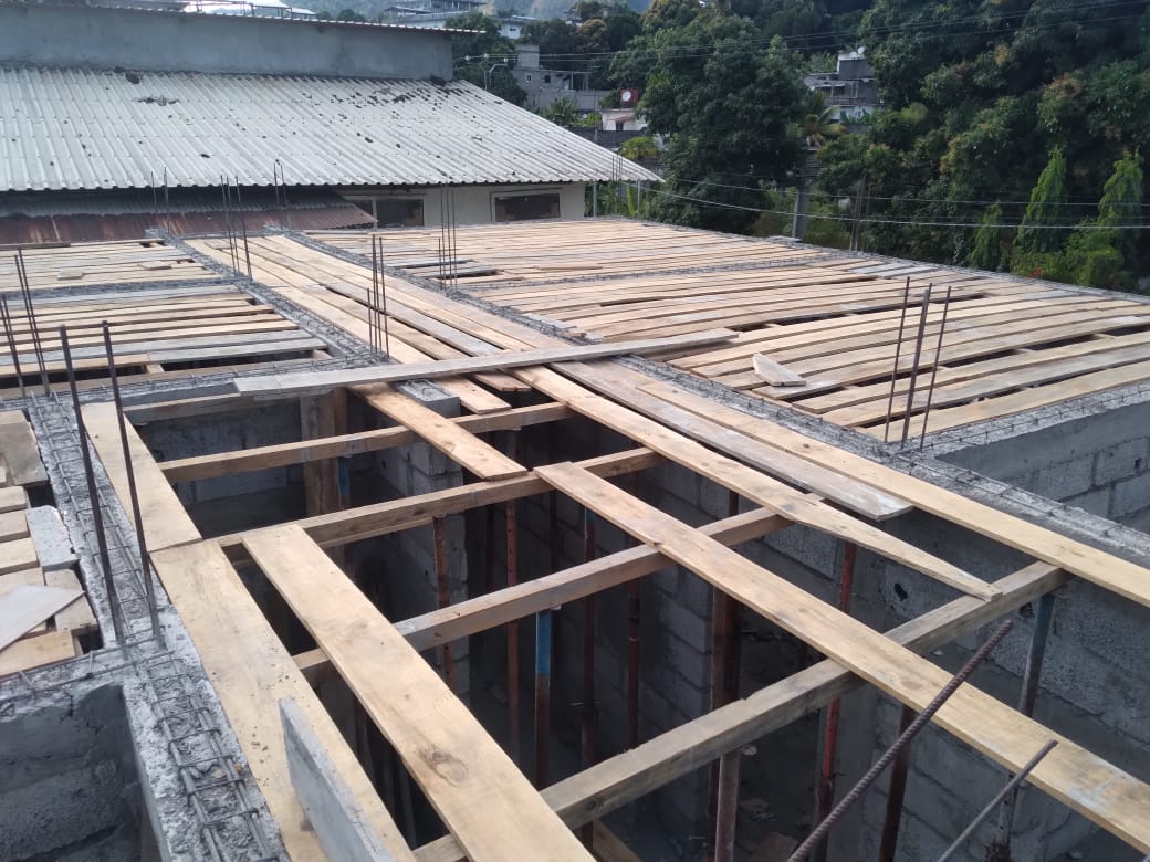 amgcomores's tweet photo. Travaux en cours ! Le siège de la CNSPS à Anjouan prend forme. Bientôt, un espace moderne pour soutenir le développement. Restez à l'affût ! #CNSPS #Anjouan #Construction https://t.co/wQKzugtjpn