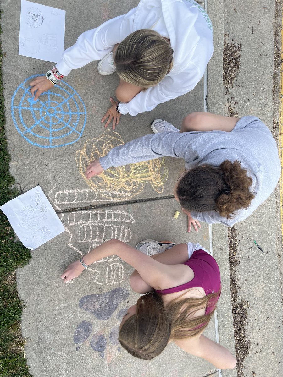 Mrs. Amos tweet media