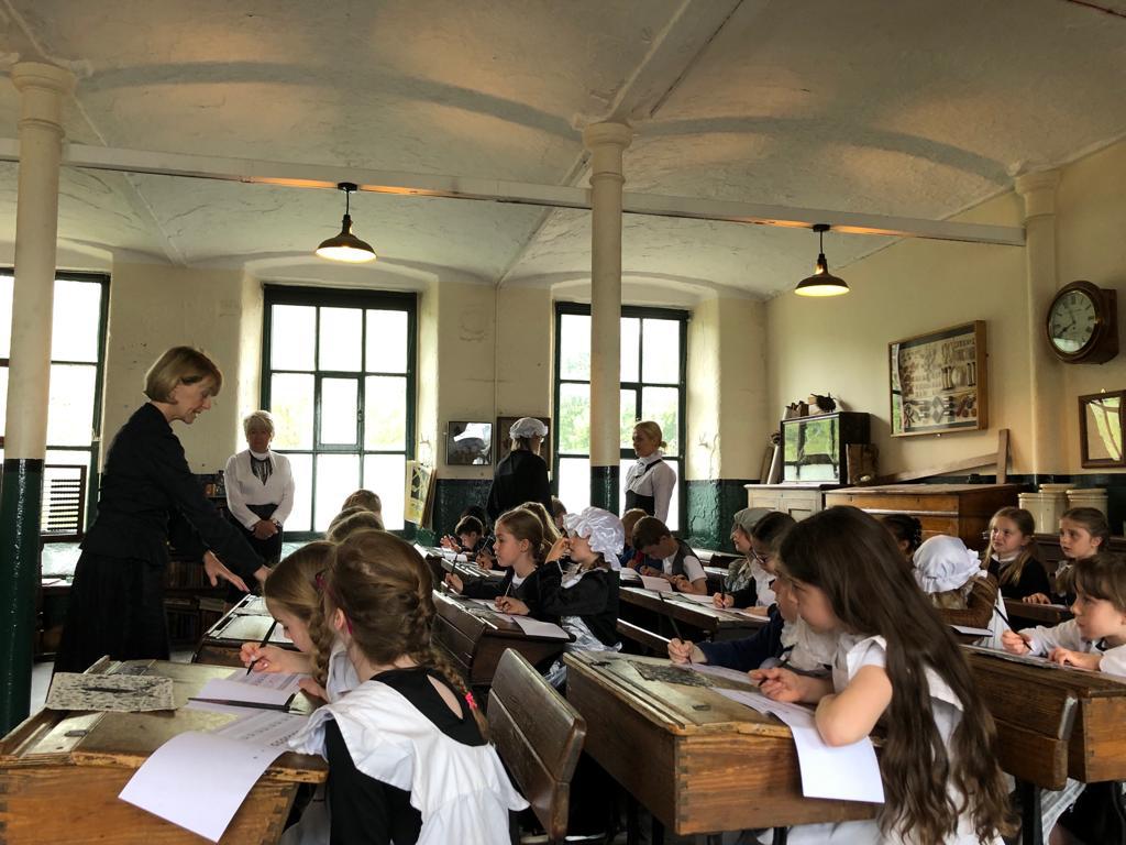 Pudsey Lowtown Primary School (@pudseylowtown) on Twitter photo Year 2 are having a brilliant day at Armley Mills being Victorian children who have strict teachers and work in the mill <a href="/LeedsMuseums/">Leeds Museums & Galleries</a> #History Year 2 are having a brilliant day at Armley Mills being Victorian children who have strict teachers and work in the mill <a href="/LeedsMuseums/">Leeds Museums & Galleries</a> #History