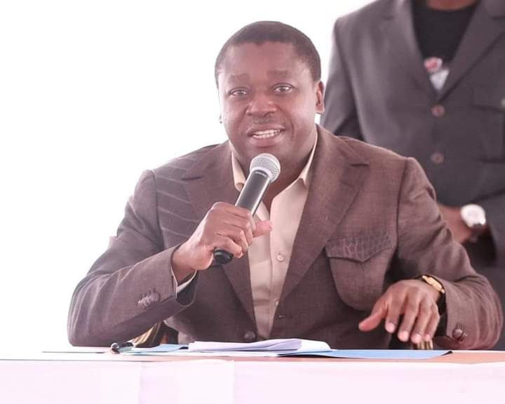 kepouri's tweet photo. Qu'est ce Qu’on est fier de NOTRE président de la république Toglaise son excellence @FEGnassingbe  ♥️

Tout l'Univers Togolais est convoqué à Jeter des fleurs et Coeur ♥️♥️♥️ #Joyeuxanniversaire PR ⭐🇹🇬

Abonne-toi à@JonasOuwessèKepouri https://t.co/UsjGnjy5u0