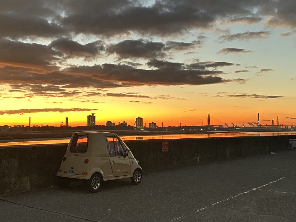 蝉時雨 tweet media