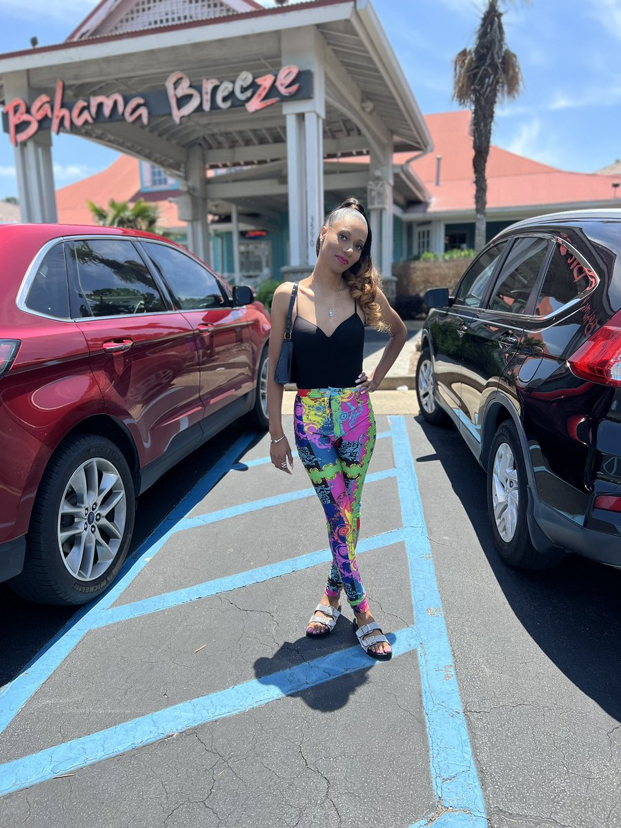 MorganWilbon's tweet image. Happy Birthday to me 🥳🦋💖 #25 💕