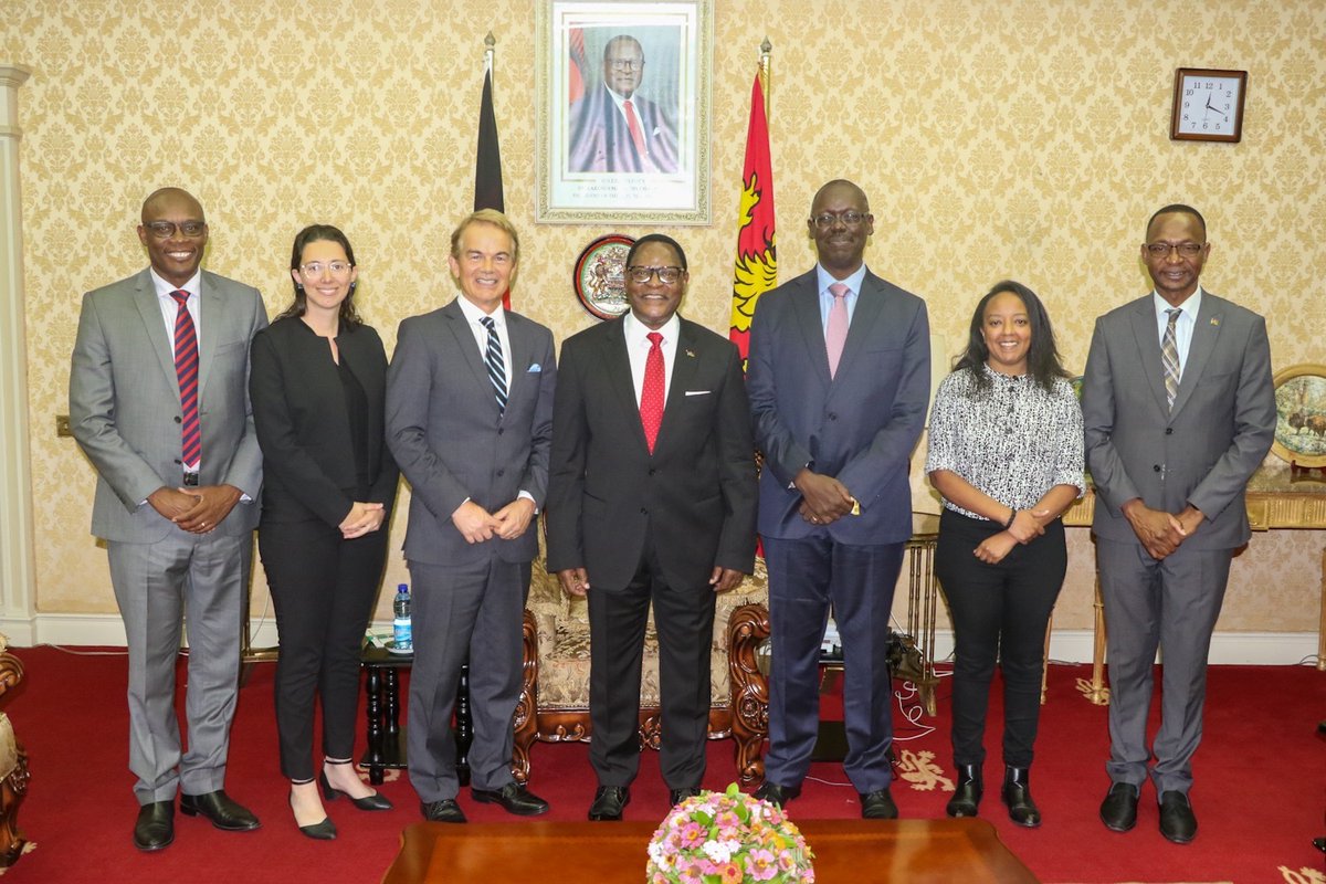Today, OGP met with the President of Malawi @LAZARUSCHAKWERA as the country launched its newest #opengov action plan, reiterating his commitment to ensure the plan is implemented and that collaboration continues with civil society, private sector, and parliament to implement it.