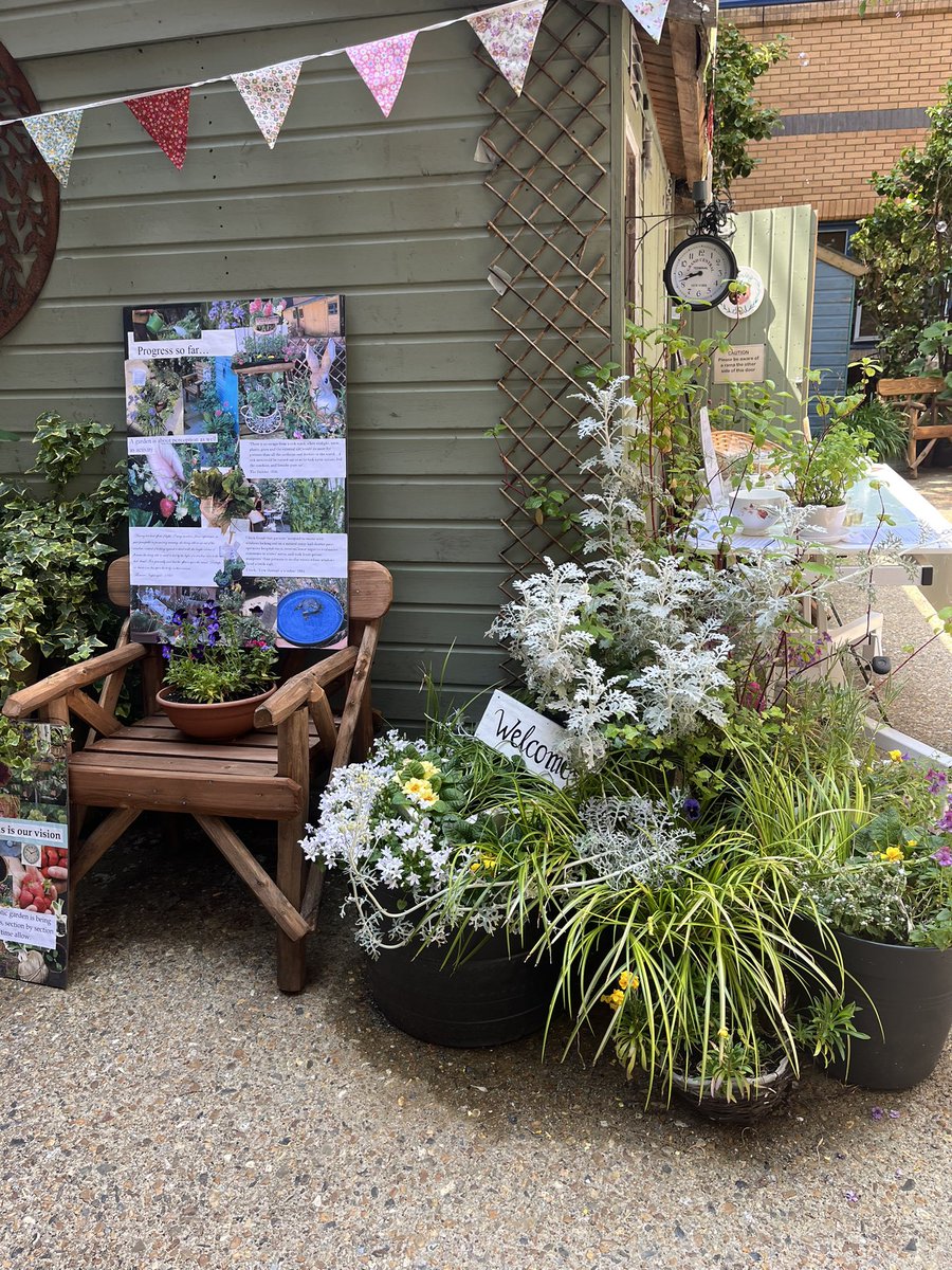 The therapeutic garden open day is in full swing. So great to see so many people come and find out about this amazing space and meet some of the team. Same time same place tomorrow! <a href="/ESHT_AHPs/">ESHT_AHPs</a> @ESHT_CHIC