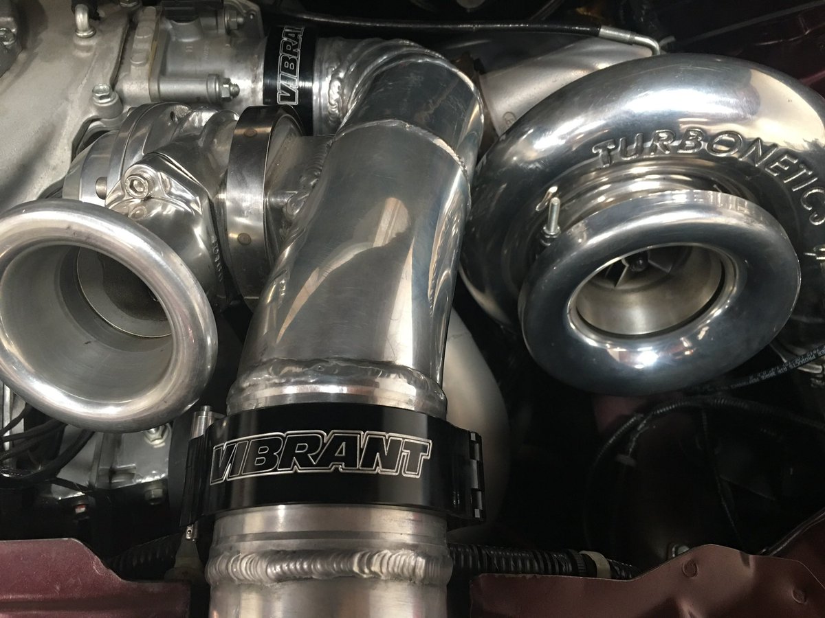 bisimoto's tweet image. Join me at 12pm Pacific, 3pm Eastern on Instagram live for an exciting episode of the Bisimoto #Tech2sDay show. Today, we will talk about the importance of using the right compounds for wheel and tire care, projects, and more. Sponsored by @BlackMagicShine
instagram.com/bisimoto