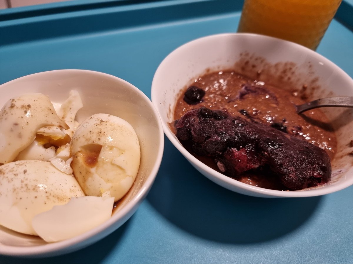 simply_ians's tweet photo. My first dinner back in Singapore. I'm gonna weigh myself and take some body shots tomorrow to see how much I've gained from Korea https://t.co/EsFyBGmkgr