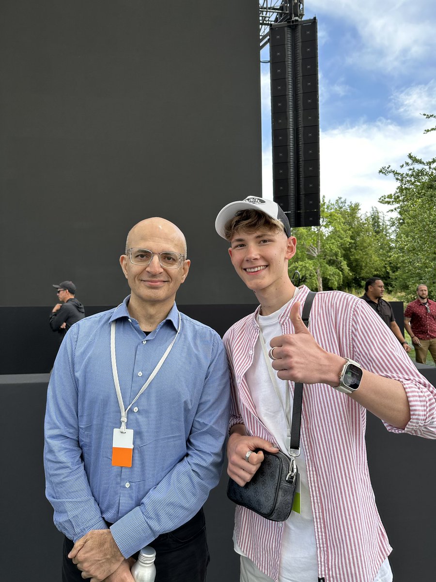 Moritz Breuer tweet media