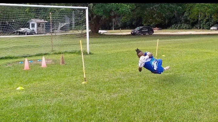 mignolet_mignon's tweet photo. https://t.co/oHuRXIwk0F