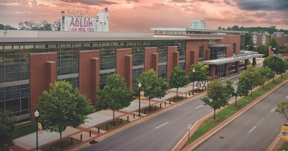 ColumbiaMCC's tweet image. Welcome back, SC Connections Academy High School! Congratulations to your 2023 graduates! 🎓 #YouDidIt #RealColumbiaSC #GradSeason