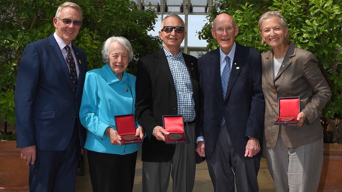 Acadia University (@acadiau) on Twitter photo The Arthur L. Irving Medal of Commitment has been awarded to three members of our community: Libby Burnham, Kelvin Ogilvie and Sandra Irving. Arthur Irving and @acadiaupres made the presentation during a May 11 ceremony in the <a href="/IrvingCentre/">K.C. Irving Centre</a>. Learn more bit.ly/3qonjJN The Arthur L. Irving Medal of Commitment has been awarded to three members of our community: Libby Burnham, Kelvin Ogilvie and Sandra Irving. Arthur Irving and @acadiaupres made the presentation during a May 11 ceremony in the <a href="/IrvingCentre/">K.C. Irving Centre</a>. Learn more bit.ly/3qonjJN
