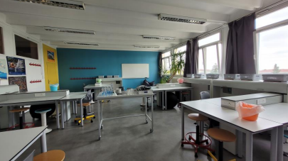 Une salle de physique-chimie flexible au collège ? C'est possible ! 
👉 Ils l'ont fait au collège Les Franchises de Langres avec l'appui de <a href="/LaHauteMarne/">Département de la Haute-Marne</a> et de la cellule Bâti scolaire de <a href="/AcReims/">Académie de Reims</a> 

ac-reims.fr/amenagement-d-…