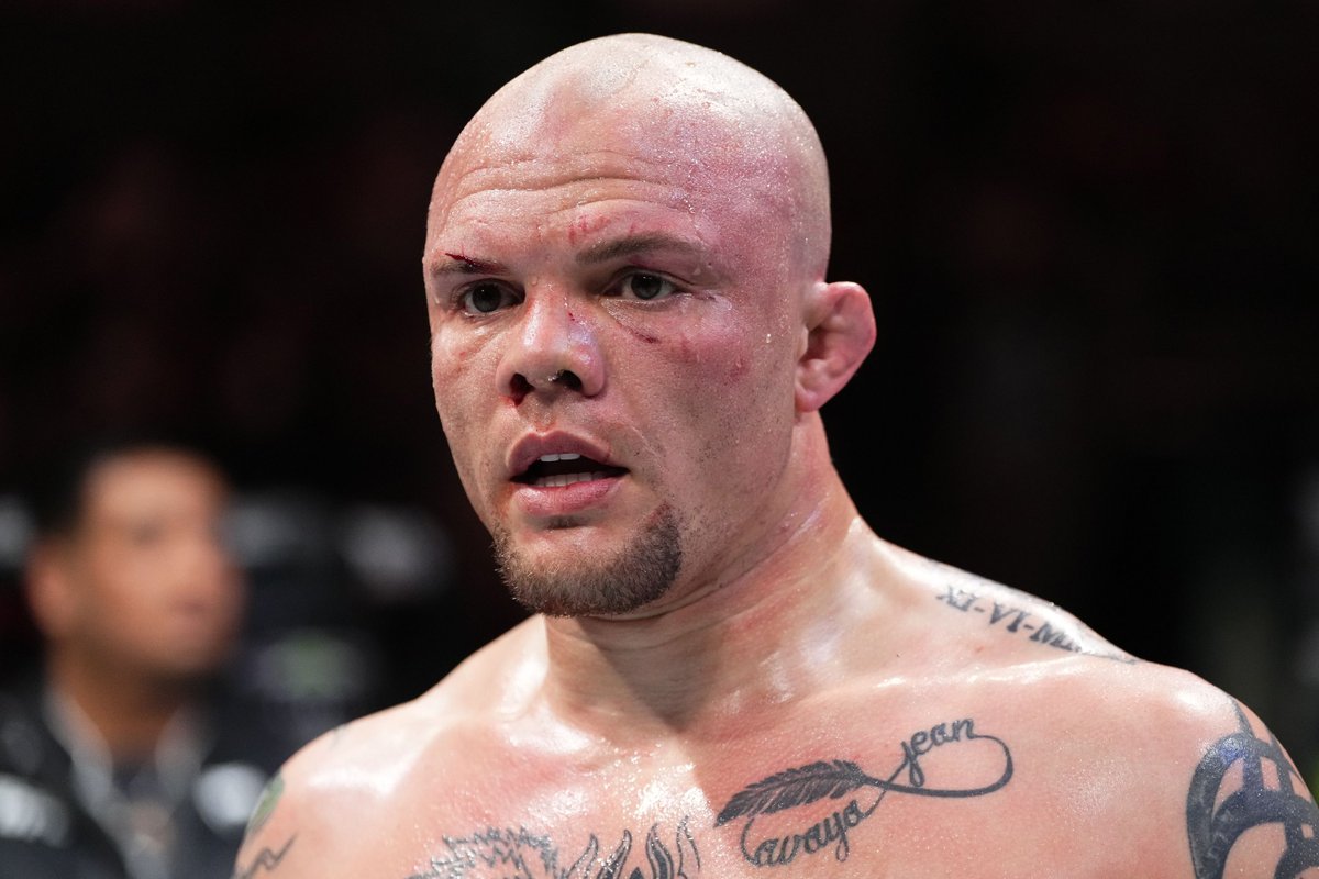 RT @MMAFighting: Anthony Smith explains why he looks forward to Amanda Nunes’ retirement https://t.co/eFl0lIcqLB https://t.co/RrTzCoFOIK