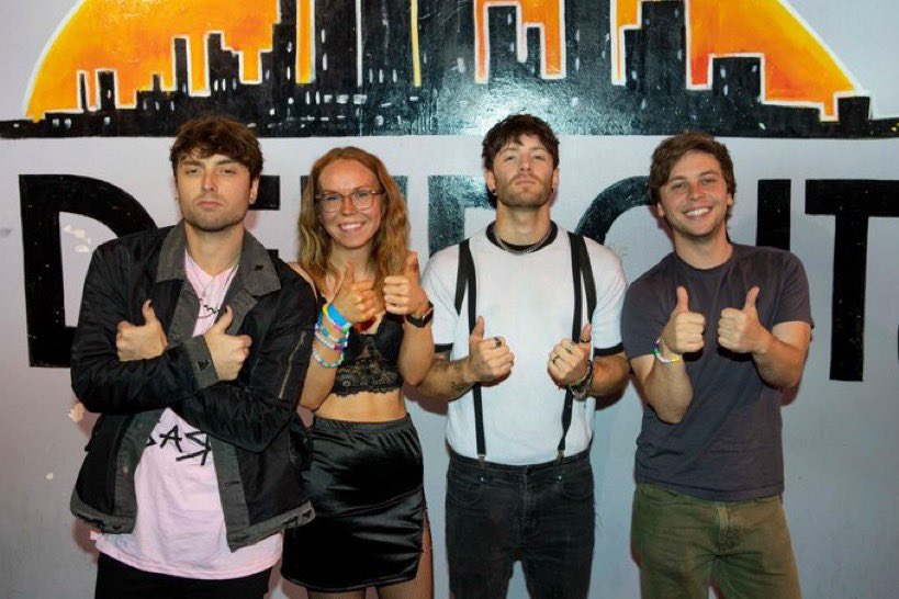 Emblem3Team's tweet image. #SFTC Detroit - via @Round2Dylan (pt. 1)
