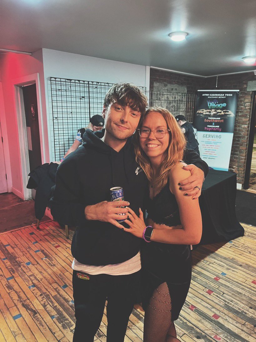 Emblem3Team's tweet image. #SFTC Detroit - via @Round2Dylan (pt. 2)