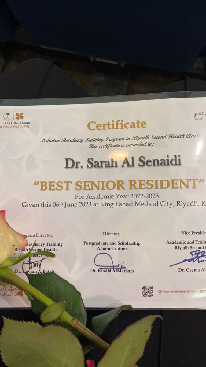 اللهم لك الحمد والشكر والثناء لوجهك 
تم تكريمي اليوم كأفضل طبيبة مقيمة في طب الأطفال العام بالتجمع الصحي الثاني ♥️