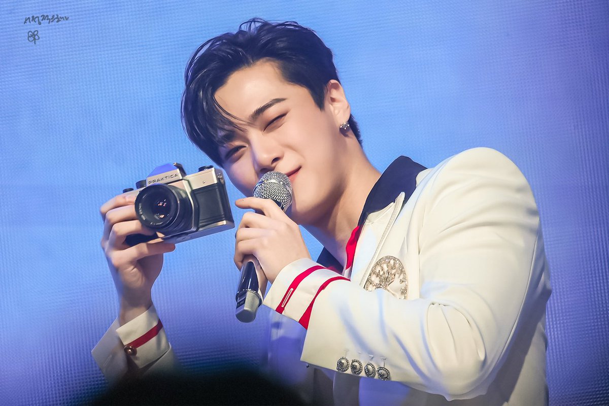 SaidLyrically's tweet image. 빈아, 아로하 다 가득 담았지? 그 곳에선 행복하고 걱정 없이 지내. 우리 모두 기억하고 있을테니까 언젠가 만나게 되면 바로 어제 봤던 것처럼 웃는 얼굴로 인사하자😄 
#문빈 #MOONBIN #아스트로 #아로하