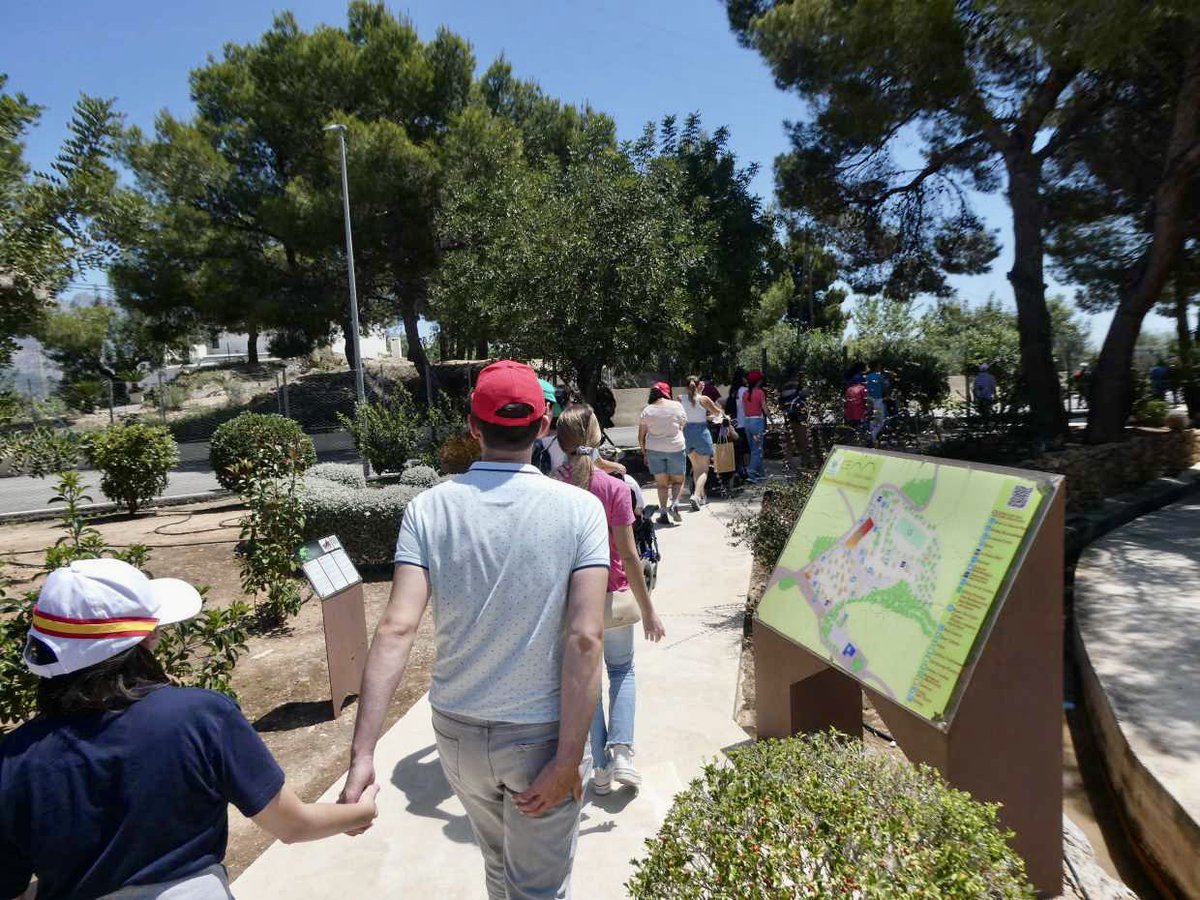 📣📣Un grupo de 99 personas del centro “Camp Santa Faz”, entidad dedicada a la atención integral de personas con discapacidad intelectual, ha visitado hoy el CEM de <a href="/LaNuciaES/">La Nucía</a> 🌲🌳 para realizar diferentes actividades como la “Senda Adaptada”🧑‍🦽👩‍🦽

📰👉🏻 lanucia.es/Actualidad/not…