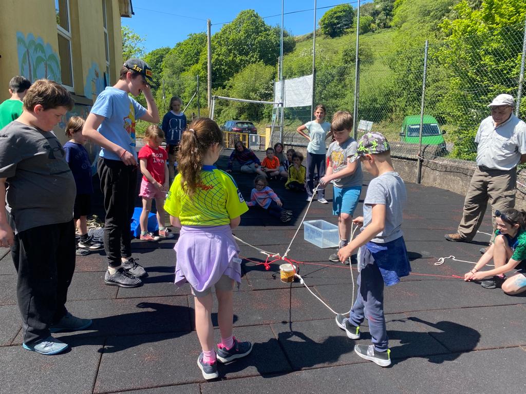 cappabue's tweet photo. We were delighted to welcome Mr. D (Chuck Delpier), aka the Science Guy, back to Cappabue NS recently as we enjoyed undertaking a variety of exciting science experiments.

The sunshine was definitely an added bonus! ☀️☀️

#ScienceInTheSun https://t.co/tOs1LxfdpZ