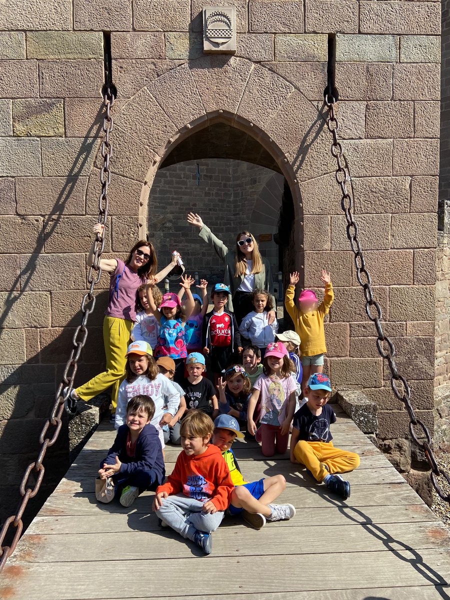 sancernin's tweet photo. Dentro del proyecto "Castillos de Navarra" nuestros peques de 4 años visitaron el #castillodejavier
Imaginaron la vida en el castillo y recorrieron salas y torreones.
¡Fue toda una aventura!
#aprendizajebasadoenproyectos #educacióninfantil #castillos #castillosdenavarra https://t.co/0sare9GnAj
