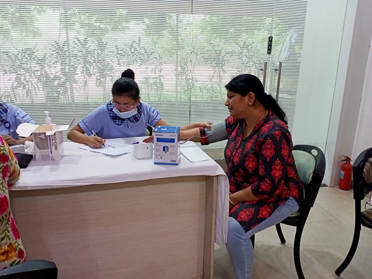 KDAHNaviMumbai's tweet photo. @KDAHNaviMumbai organized a cardiac and dental checkup camp at the OES International School in Vashi. #cardiaccheckup #dentalcheckup #hearthealth #oralhealth https://t.co/yqF8unWcZH