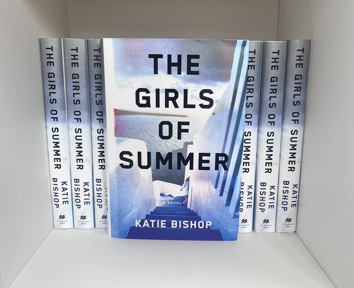 It’s US publication day! Can’t wait for readers in America to discover The Girls of Summer. A huge thank you to @sarahgcantin and the @StMartinsPress team for making today a reality. If you’re in the US, you can grab a copy here: read.macmillan.com/lp/the-girls-o…