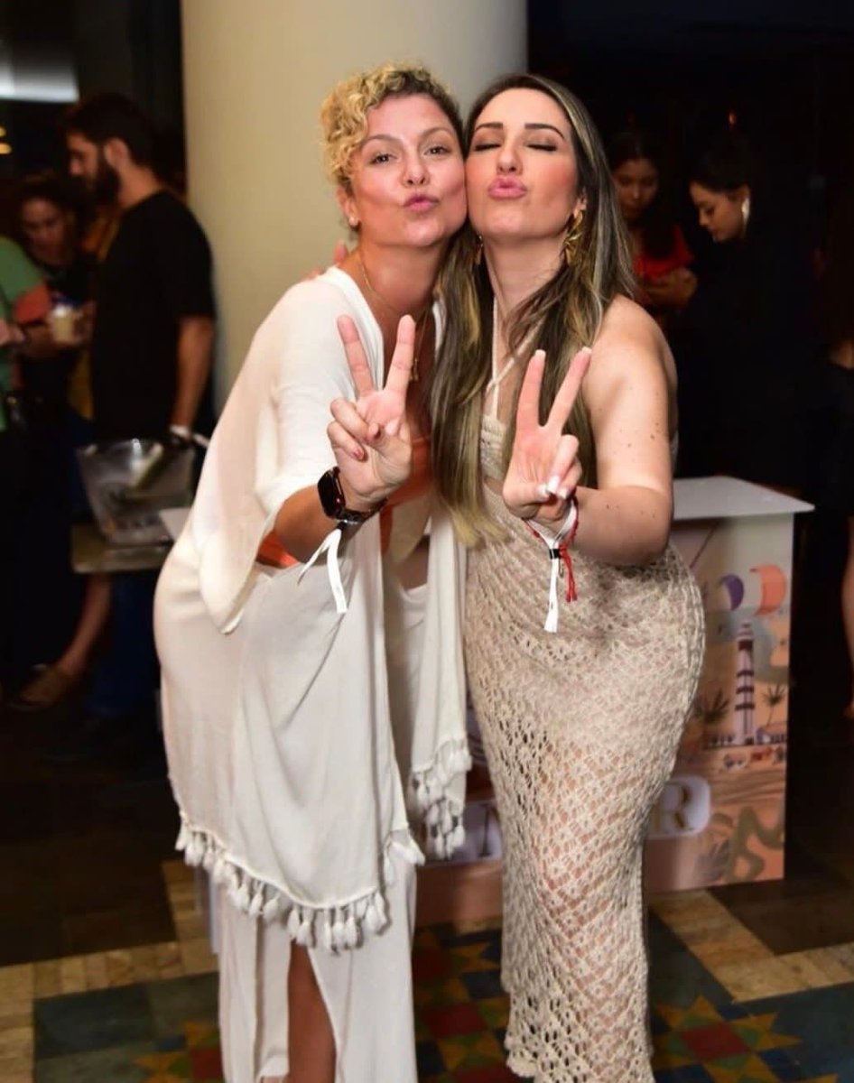 ExercitoAmanda's tweet photo. ENCONTRO DE CAMPEÃS
@draameirelles 
Barbara Borges https://t.co/zzKBo0QVc4