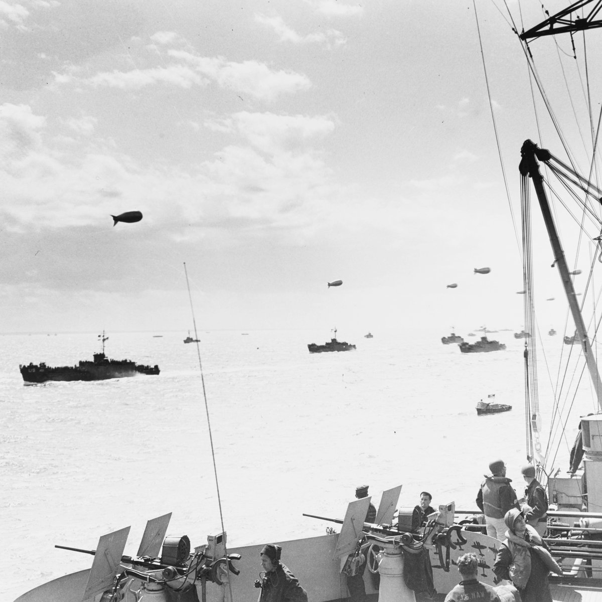 U.S. Marines tweet media