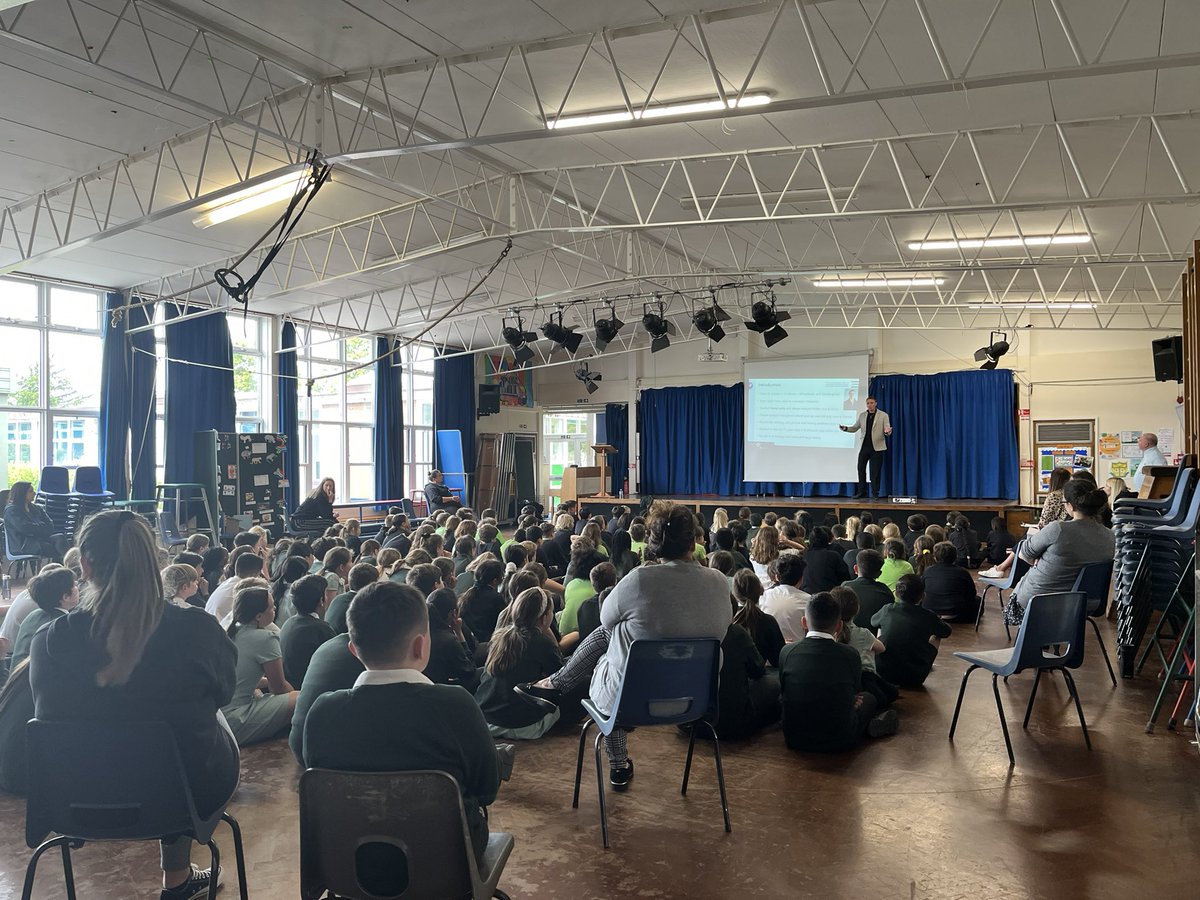 Thank you to Stephen from <a href="/Gist_World/">Gist</a> for an inspirational talk about his career and academic journey as part of our aspirations week. Thank you to Richard Rielly for his arrangements to make it possible. #poppyacademy #aspirations