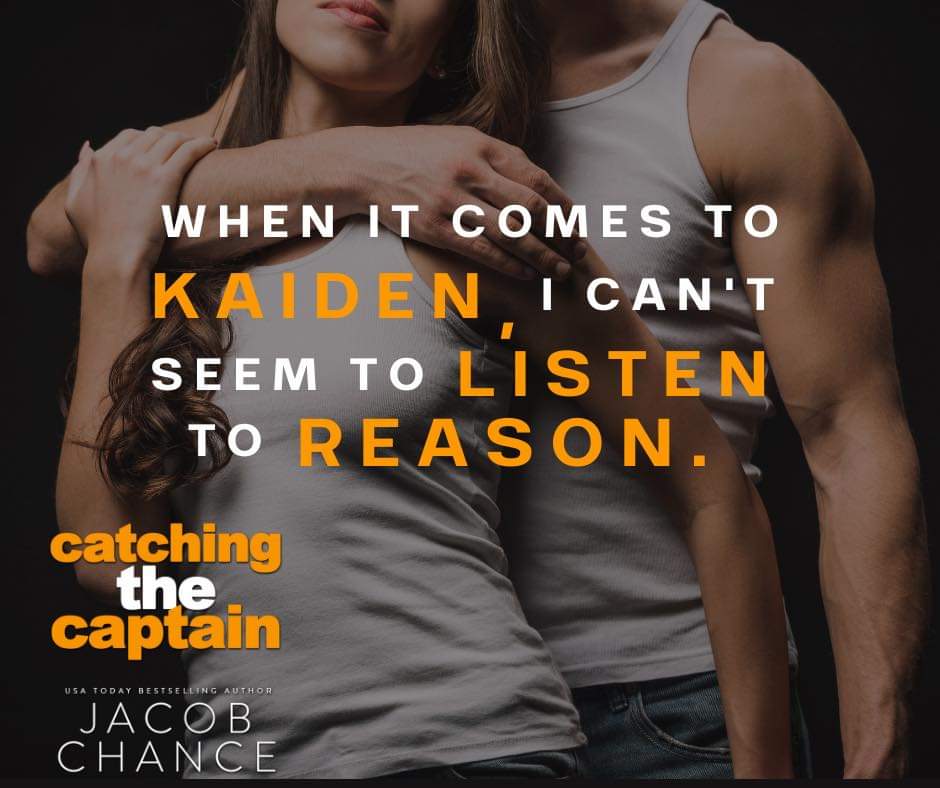 🏒TEASER TUESDAY🏒

Catching the Captain (Charleston Coyotes #2) is coming soon. 

Add CtC to your TBR:
👉bit.ly/CharlestonCoyo…

#Forcedproximity #agegap #possessivehero #hockeyromance #romcom #TeaserTuesday