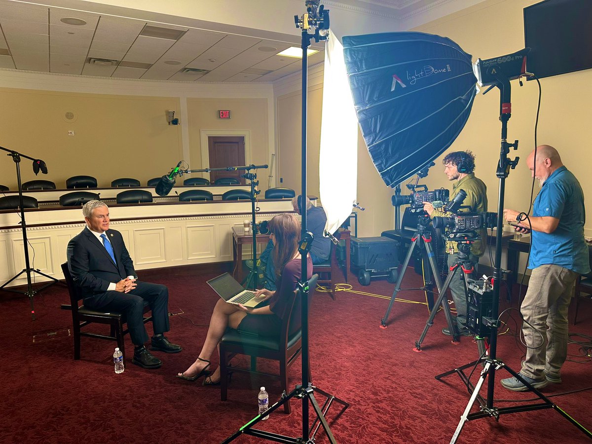 RepJamesComer's tweet photo. My @GOPoversight investigation has traced bank records that show the Biden family and their associates received over $10 million from China and Romania. 

It doesn’t stop here. I’m still following the Biden money trail. 

Sat down with @foxnation to discuss my investigation. https://t.co/t6aZMdTIZJ