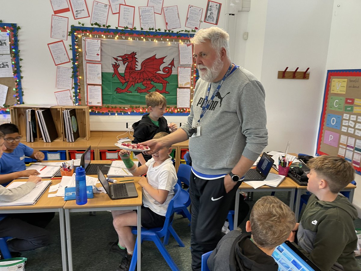 GUPSYear6 tweet media